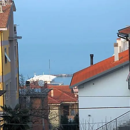 Apartment Carmen *
